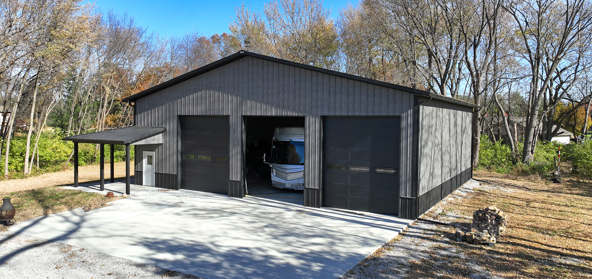 Suburban storage shed and workshop